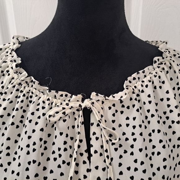 NWT Max Studio Black & White Tie Blouse Size L - Picture 8 of 10
